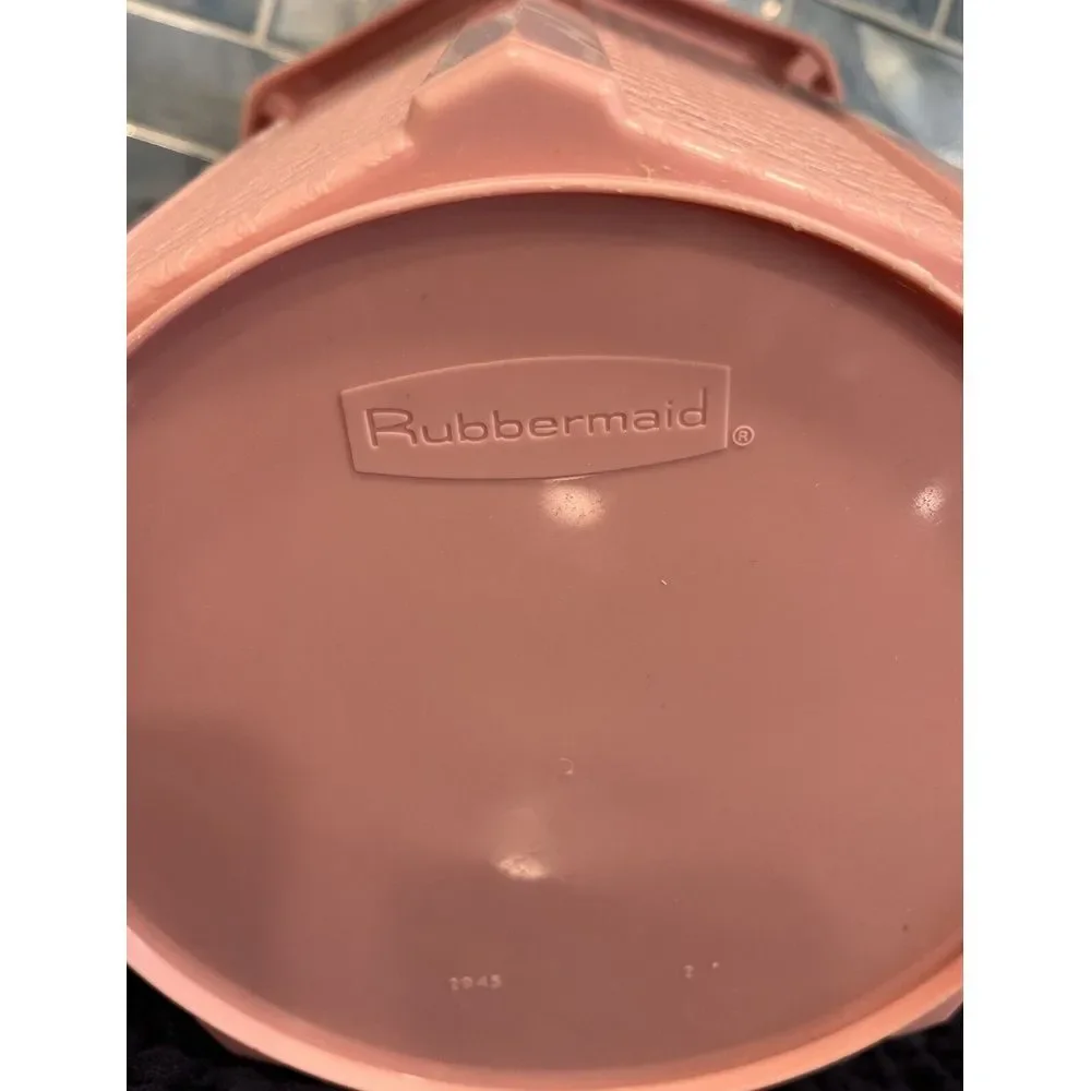 Vintage Rubbermaid Pink Octagon Scalloped Wicker Design Bathroom ‎ Trash Can USA